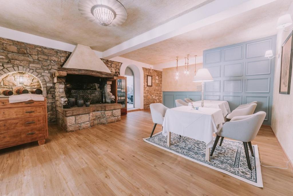 Bed And Breakfast Kolo Adults Only Bužinija エクステリア 写真